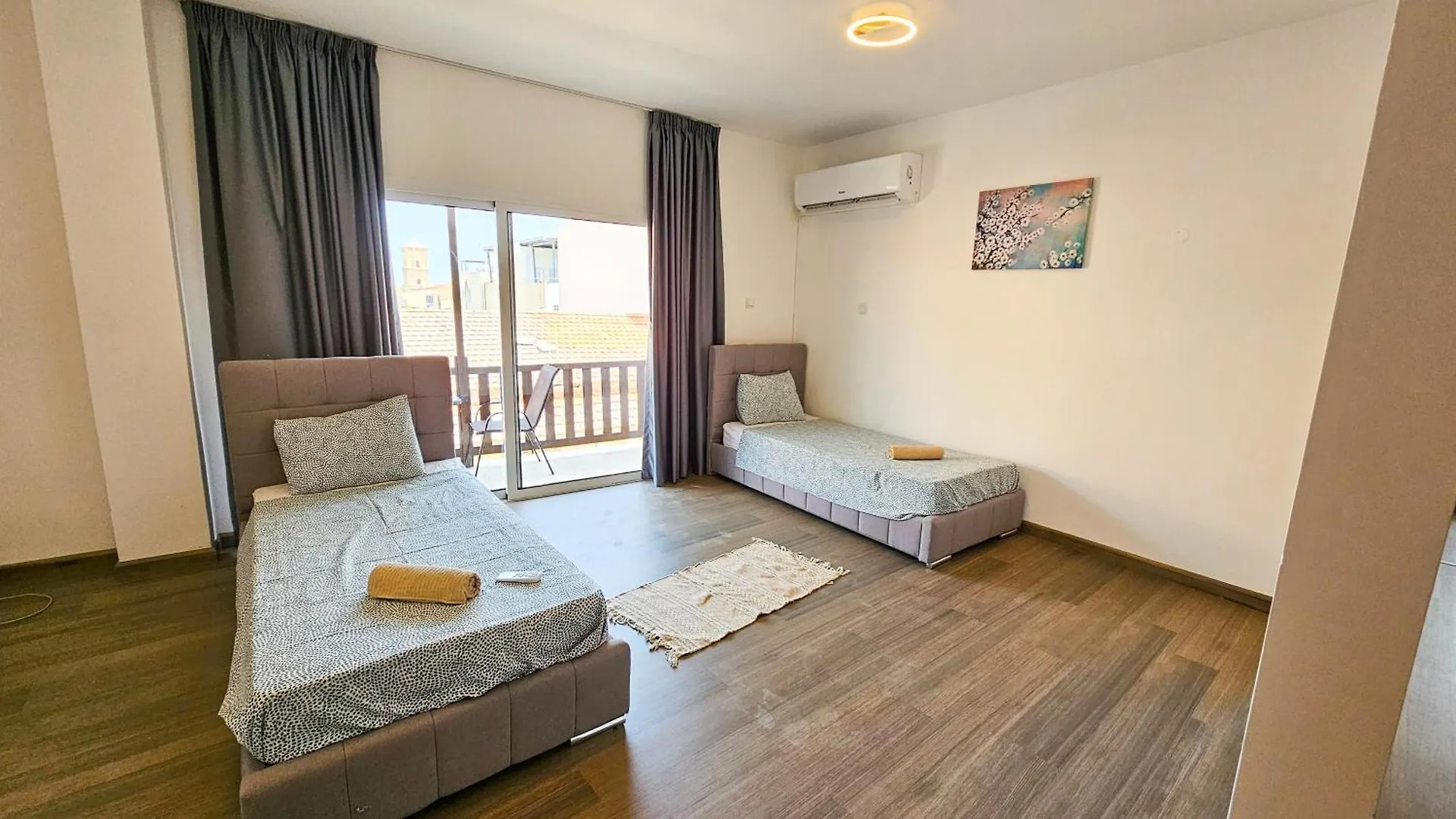 Sky Way City Apartment, 150M From Chabad Lubavitch Larnaca 0*,  Cypr