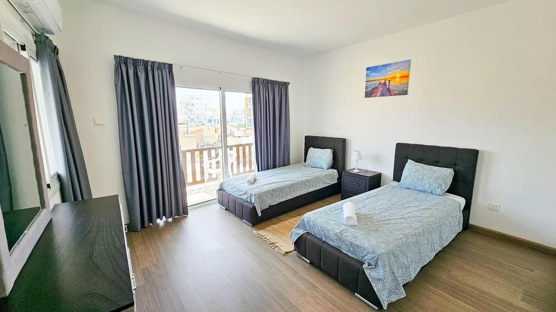 Sky Way City Apartment, 150M From Chabad Lubavitch Larnaca